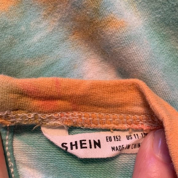 SHEIN Girls Sweatshirt - Picture 5 of 6